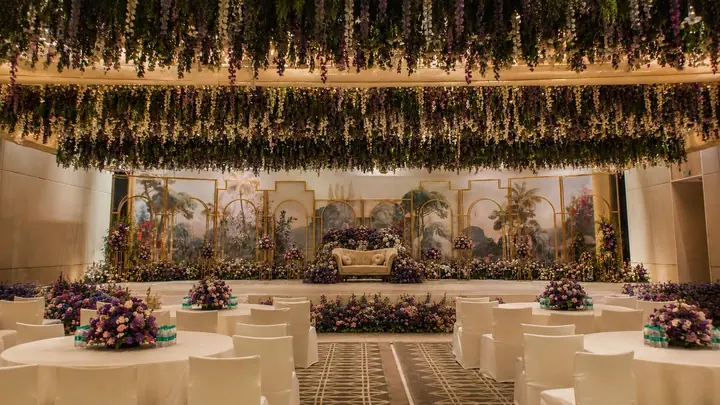 An outdoor wedding design by Meragi